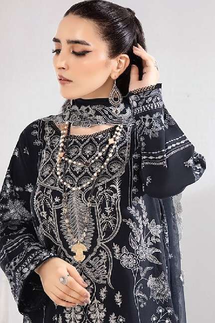 BLACK AND WHITE KARACHI QUEEN VOL 06 by NAFISA COTTON